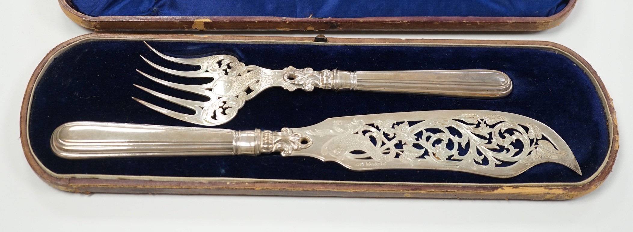 A cased pair of Victorian silver thread pattern fish servers, Hilliard & Thomason, Birmingham, 1864, (the case a.f), knife 32.9cm.